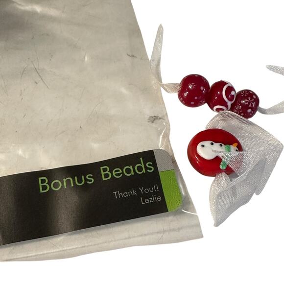 Handmade Lampwork Christmas Glass Bead Bracelet - Picture 3 of 4